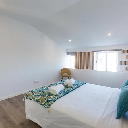 Vista Do Farol * Lagoa (Azores)